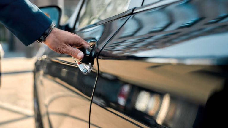 Tips to Prevent Airport Car Rental Scams coxandkings